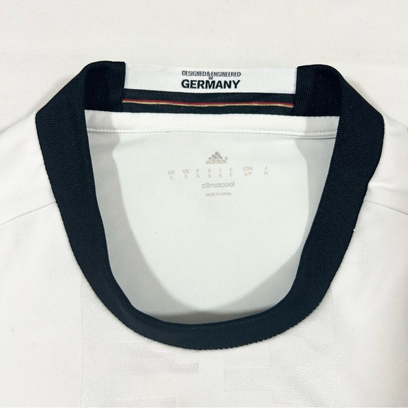 2014 Adidas Womens Small World Champions Germany Soccer Authentic Home Jersey - Picture 6 of 10